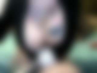 Live cam show with pamelagunns - Gamer Mature on SmokeAndPoke