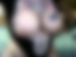Live cam show with pamelagunns - Middle Aged on SinfulBabes
