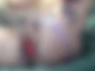 Live cam show with pamelagunns - Solo on Camsoda