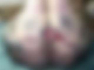 Live cam show with pamelagunns - Big Nipples on realtime-chat