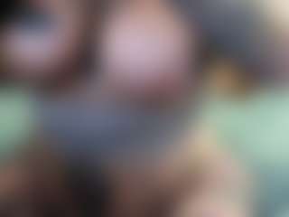 pamelagunns MILF webcam performer live streaming