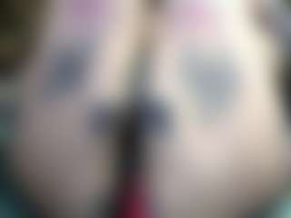 Live cam show with pamelagunns - Mature on wildcum.com