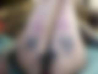 pamelagunns's Live Sex Cam Show