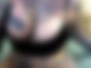pamelagunns's Live Sex Cam Show