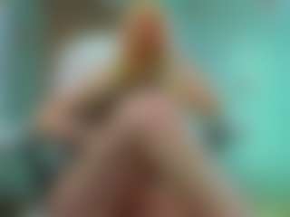 Live cam show with Allie - Moaning on StripNow
