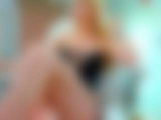 Live cam show with Allie - Pantyhose on sexylive.show