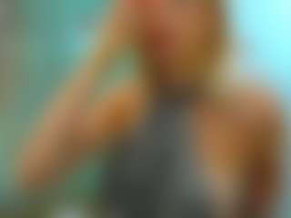 Live cam show with Allie - Twerk on Dolls Live