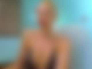 Live cam show with Allie - Pantyhose on SinfulBabes