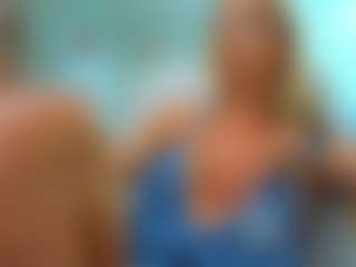 Live cam show with Allie - Blonde Hair Curvy on Camsoda