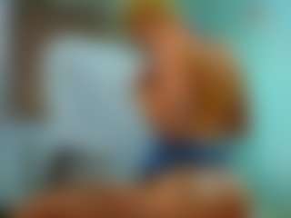 Live cam show with Allie - Blonde Hair on Camsoda