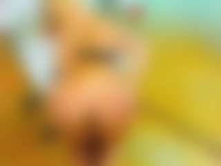 Live cam show with Allie - Spank Blonde Hair on Camsoda