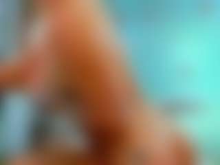 Live cam show with Allie - Sexy on AdultVida.com