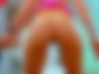 Live cam show with Allie - Green Eyes on Camsoda