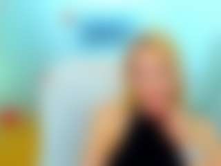 Live cam show with Allie - BBW on SmokeAndPoke