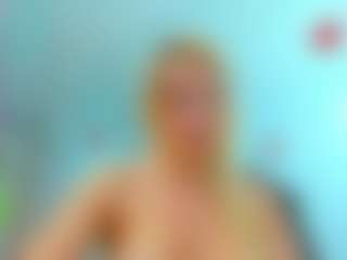 Live cam show with Allie - Foot Fetish Blonde Hair on camgirlchat.live