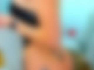 Live cam show with Allie - Blonde Hair on Camsoda
