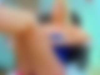 Live cam show with Allie - Flashing on livesuperchat.net
