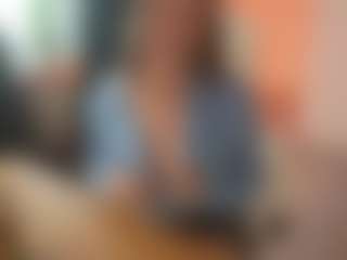 Show en direct avec Hedonism - College Curvy sur Camsoda