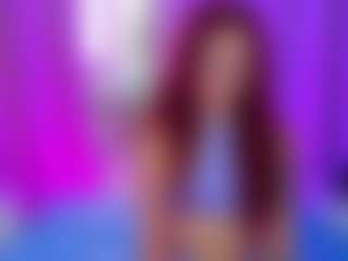 Live cam show with hannasimmons - Facial on Stripli.com