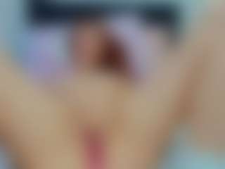 Live cam show with hannasimmons - Brown Eyes Red Hair on CamClone