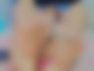 Live cam show with hannasimmons - Average on Camsoda