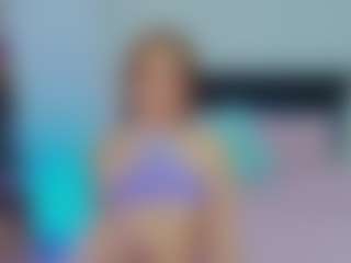 Live cam show with hannasimmons - Sexwebcam Red Hair on Camsoda