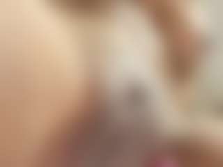 Live cam show with jennermd - Mobile on hrnylive.com