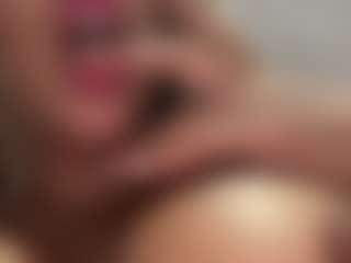 Live cam show with jennermd - Brown Eyes on Milfs Live