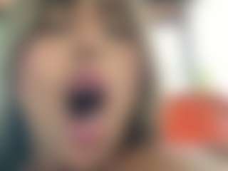 Live cam show with jennermd - Latina on crypto-cams