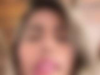 Live cam show with jennermd - Redbone on CamClone