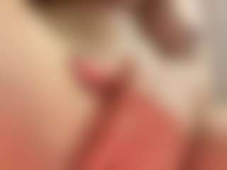 Live cam show with jennermd - Blondie on CamwithHer