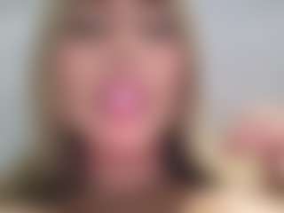 Live cam show with jennermd - Blonde Hair MILF on Camming Site