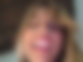 Live cam show with jennermd - BBW MILF on StripNow