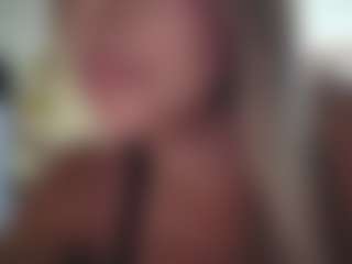 Live cam show with jennermd - Shaved Pussy on Camsoda