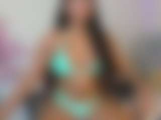 Live cam show with HOLLY-JORDA - Oil on Camsoda
