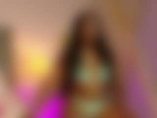 HOLLY-JORDA's Live Sex Cam Show