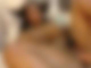 Live cam show with HOLLY-JORDA - Black HD on xplaylive.com