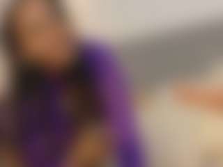 Live cam show with HOLLY-JORDA - Bedroom Ebony on Camsoda