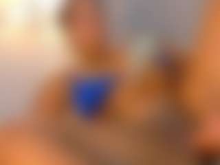 Live cam show with HOLLY-JORDA - Black Dildo on Camsoda