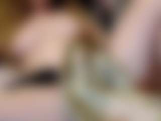 Live cam show with ilaiza - Massage on Camsoda