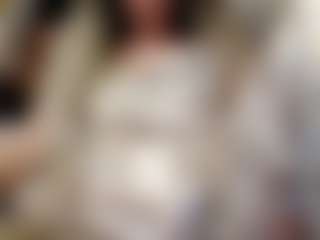 Live cam show with ilaiza - Fingering on Camsoda