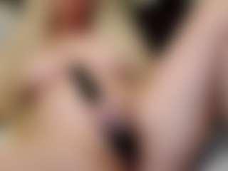 ilaiza MILF webcam performer live streaming