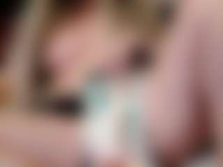 Live cam show with ilaiza - Shaved Pussy Mature on TastyBlacksLive