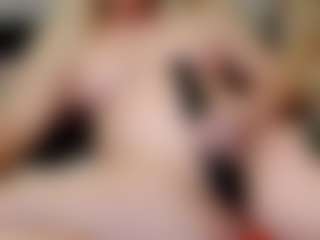 Live cam show with ilaiza - Spy Mature on Uber Horny