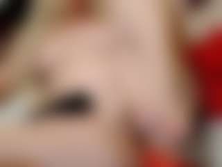 Live cam show with ilaiza - Smoking on https://playwithruby.com