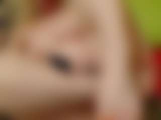 Live cam show with ilaiza - Shaved Pussy Brown Hair on fapnchat