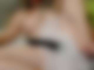ilaiza MILF webcam performer live streaming