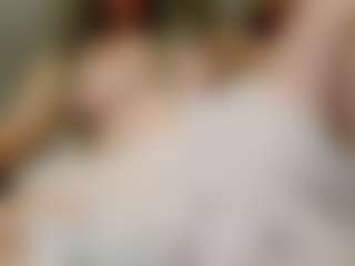 ilaiza MILF webcam performer live streaming