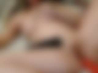 ilaiza MILF webcam performer live streaming