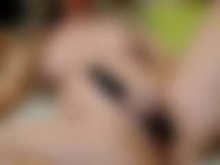 ilaiza MILF webcam performer live streaming